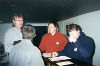 Svein Parnas, Harald Skjæran, Stein Willy Andreassen og Bjørn Sverre Gulheim under sammenligning av listene.