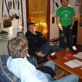 Kamp tre er ferdig, her diskuterer Peter, Gunnar og Olav noen spill